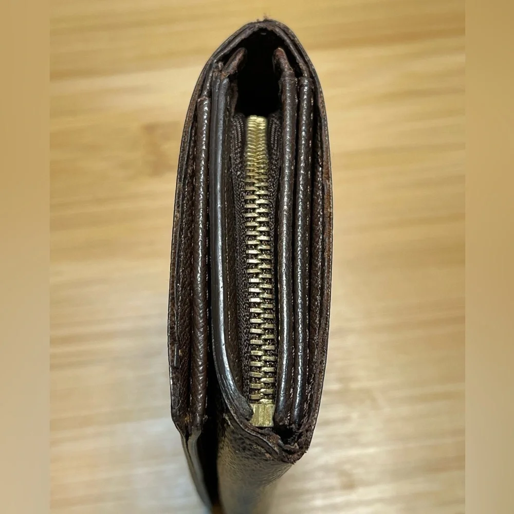 Louis Vuitton Damier Ebene Wallet - Picture 3 of 16